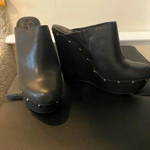 Jessica Simpson heeled Mule